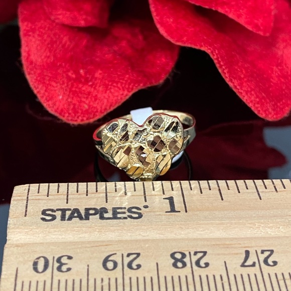 10K Yellow Gold Large Size Nugget Heart Ring - Picture 5 of 8
